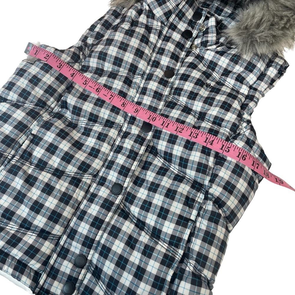 Aeropostale Checkered Vest with Faux Fur Trim - Picture 7 of 11